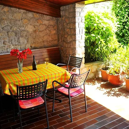 Lifestyle Gostinjska kuća 3*